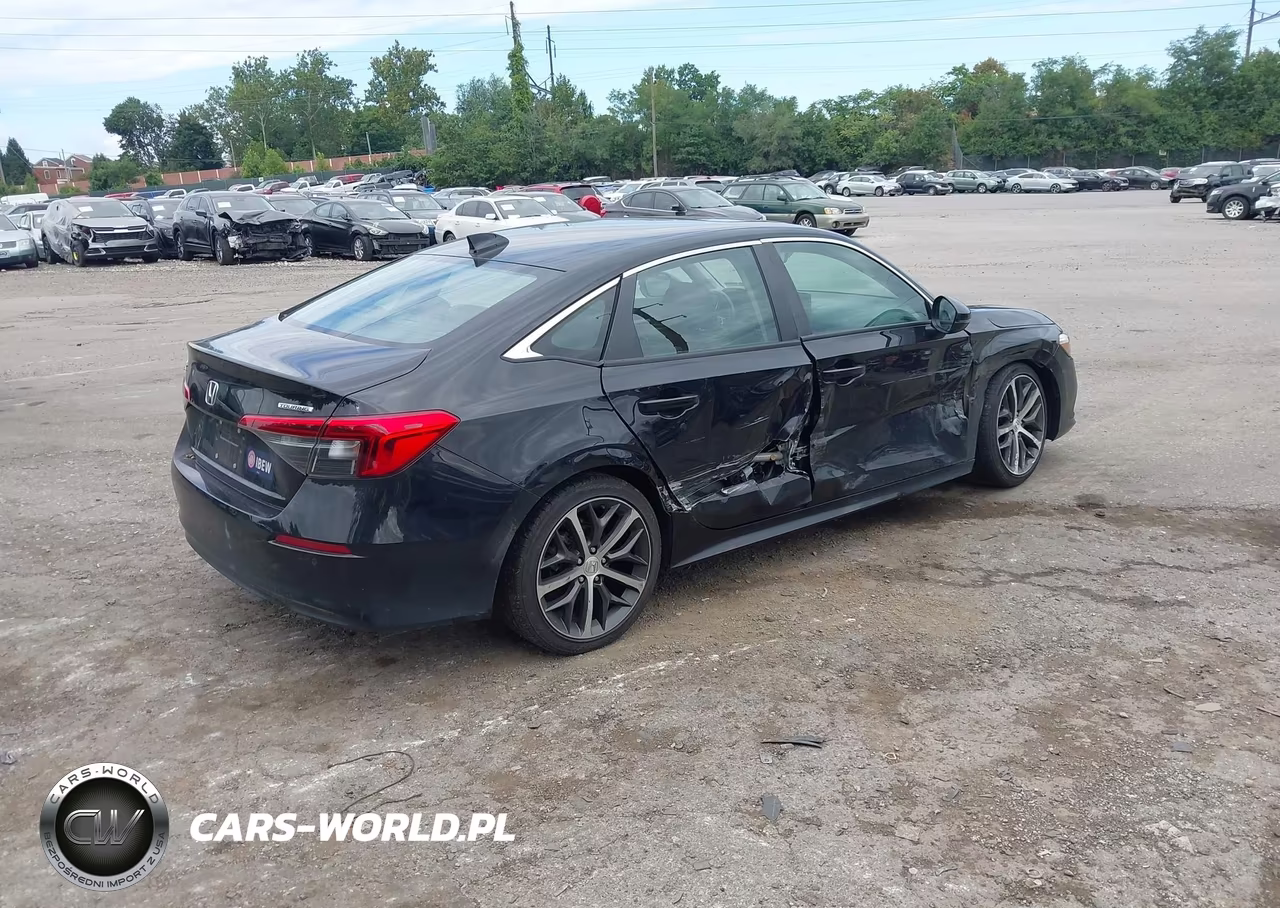 2024 Honda Civic Touring VIN:2HGFE1F96RH315970 - 4