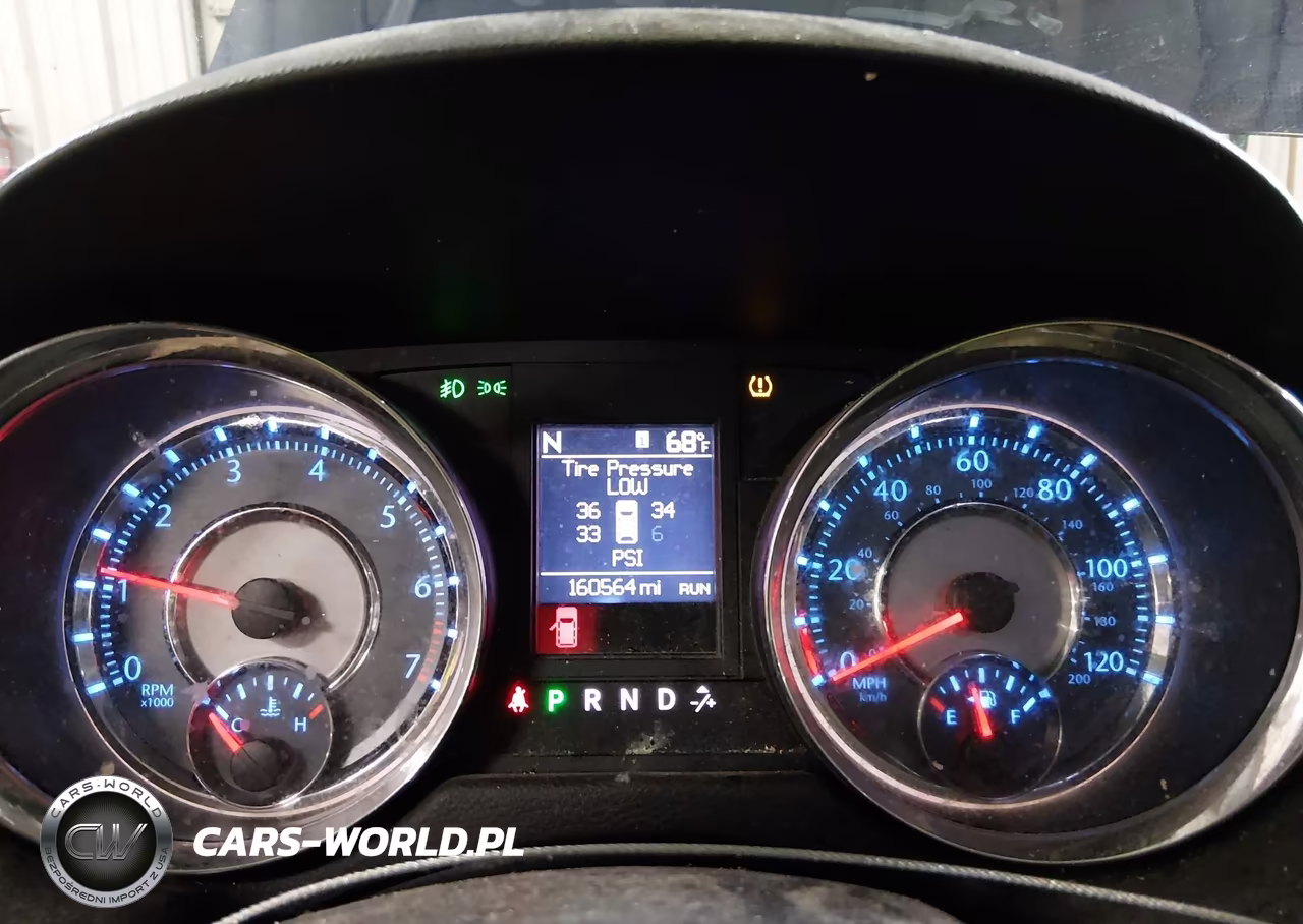 2012 Chrysler Town & Country Touring VIN:2C4RC1BGXCR233604 - 7