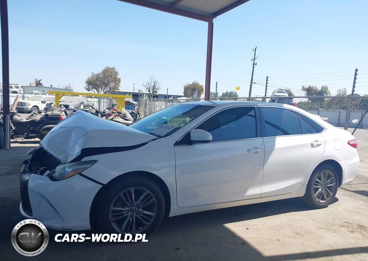 2015 Toyota Camry Se VIN:4T1BF1FK6FU919777 - 14