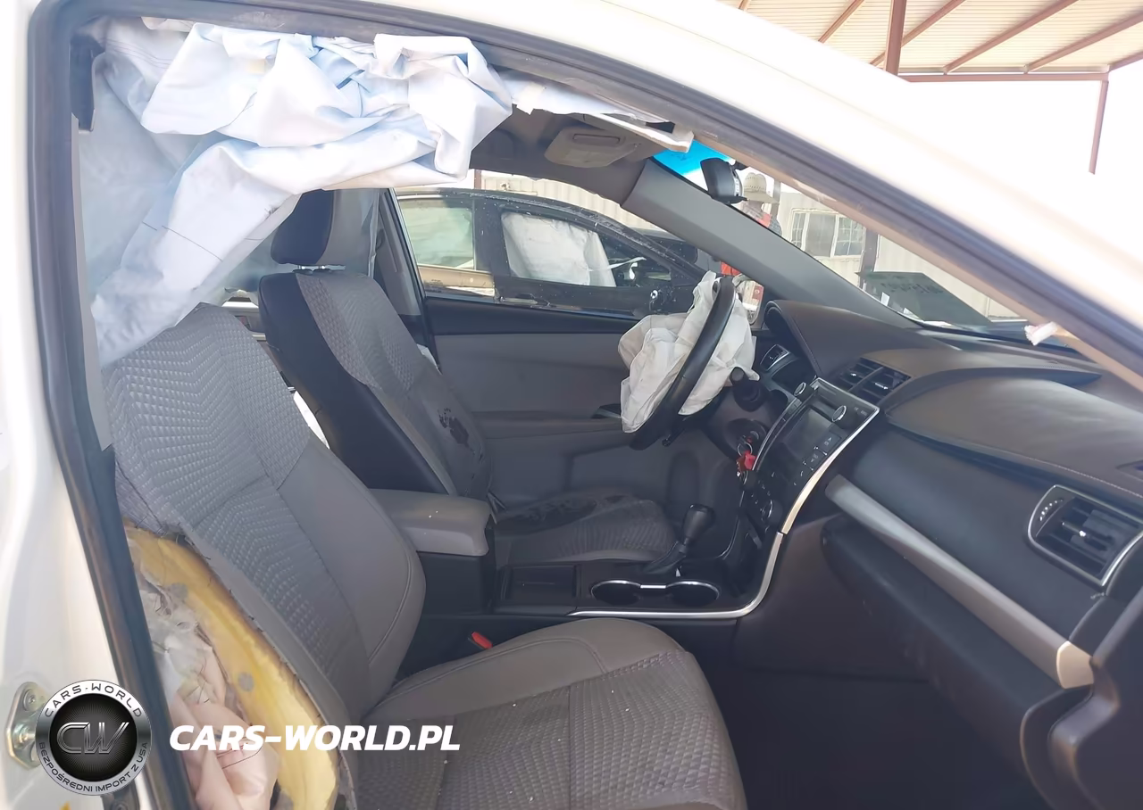 2015 Toyota Camry Se VIN:4T1BF1FK6FU919777 - 5