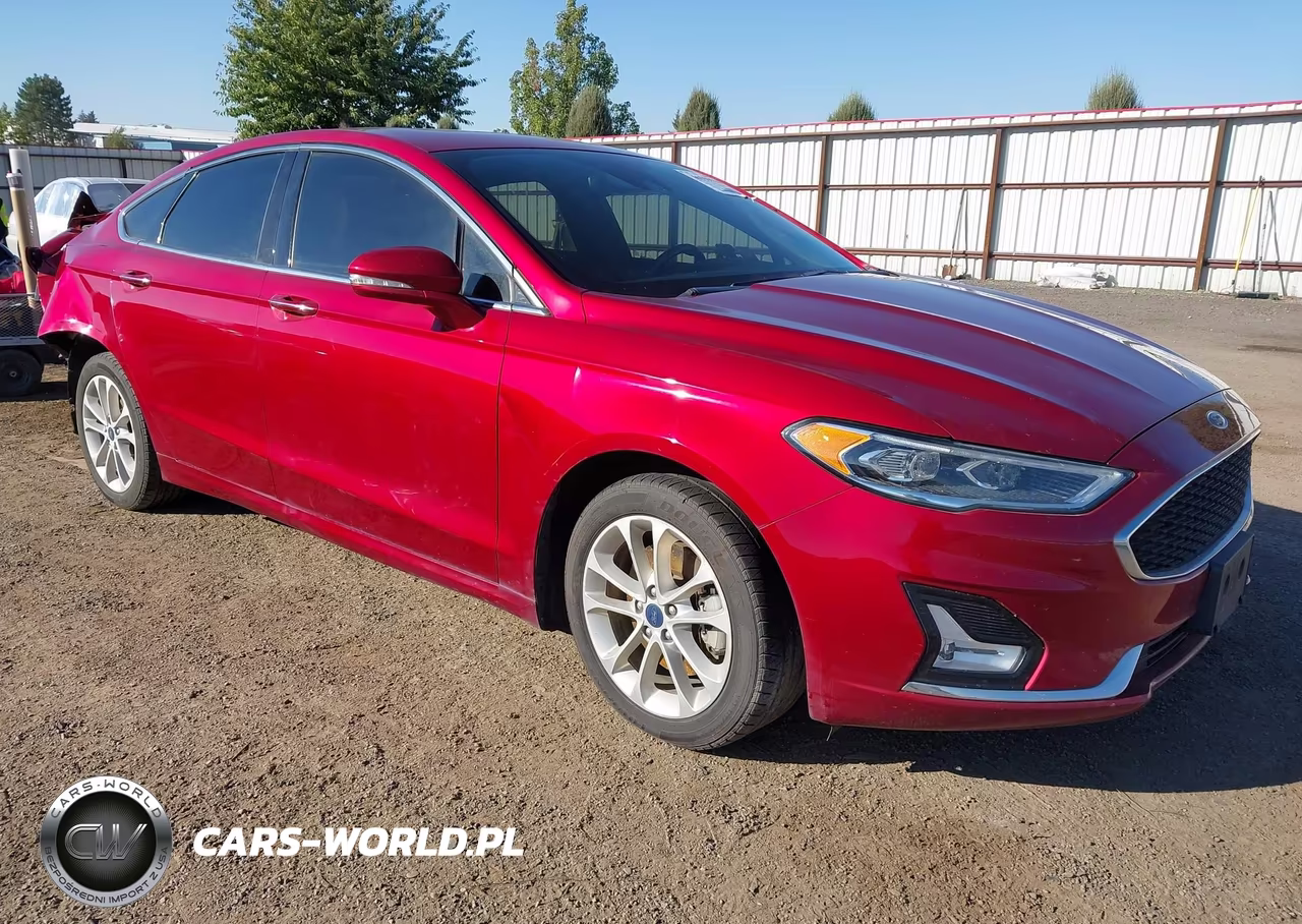 2019 Ford Fusion Energi Titanium VIN:3FA6P0SU0KR252393 - 1