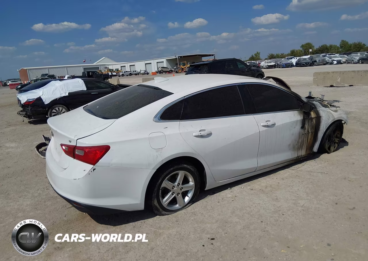 2017 Chevrolet Malibu 1Lt VIN:1G1ZE5ST4HF199973 - 4