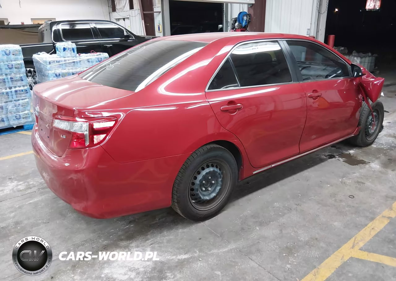 2014 Toyota Camry Le VIN:4T4BF1FK2ER396410 - 4