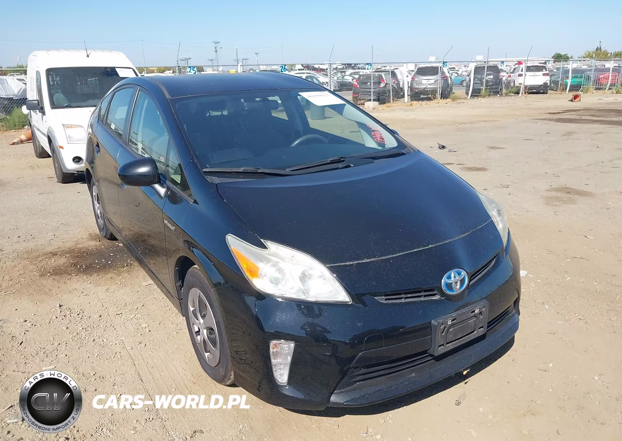 2013 Toyota Prius Three – zdjęcie 1 z 16
