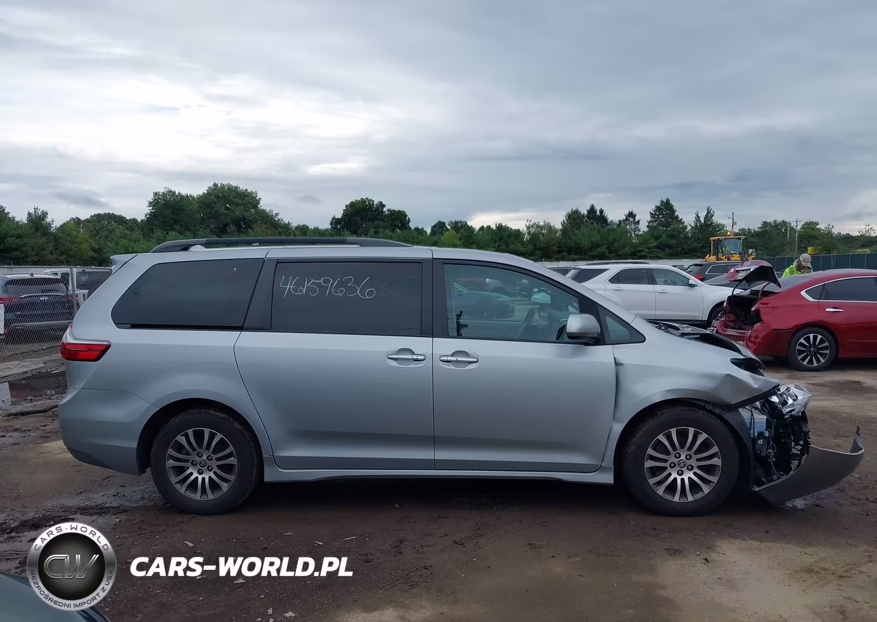 2020 Toyota Sienna Xle VIN:5TDYZ3DC8LS070460 - 14