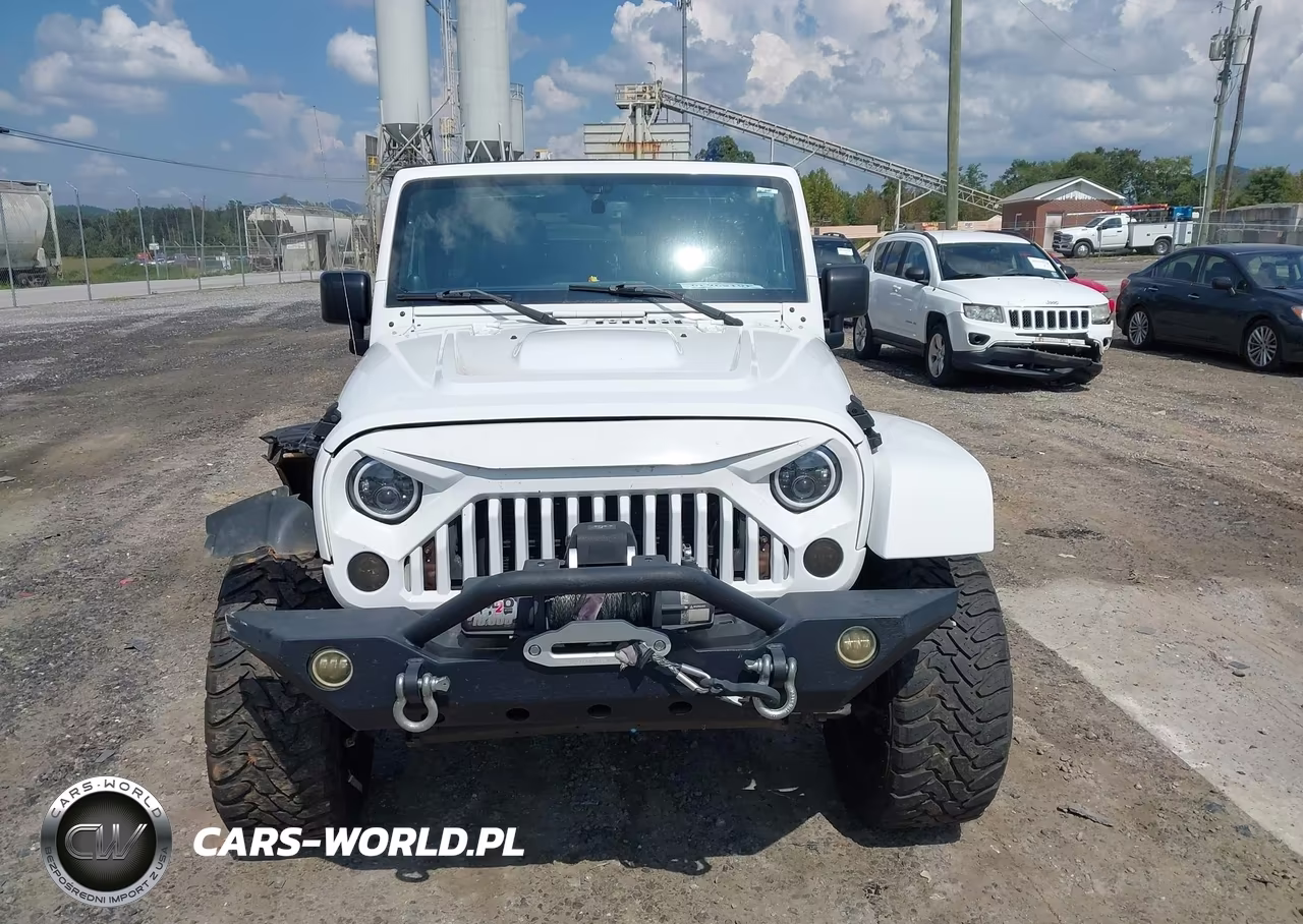 2014 Jeep Wrangler Unlimited Polar Edition VIN:1C4BJWEG9EL200475 - 12
