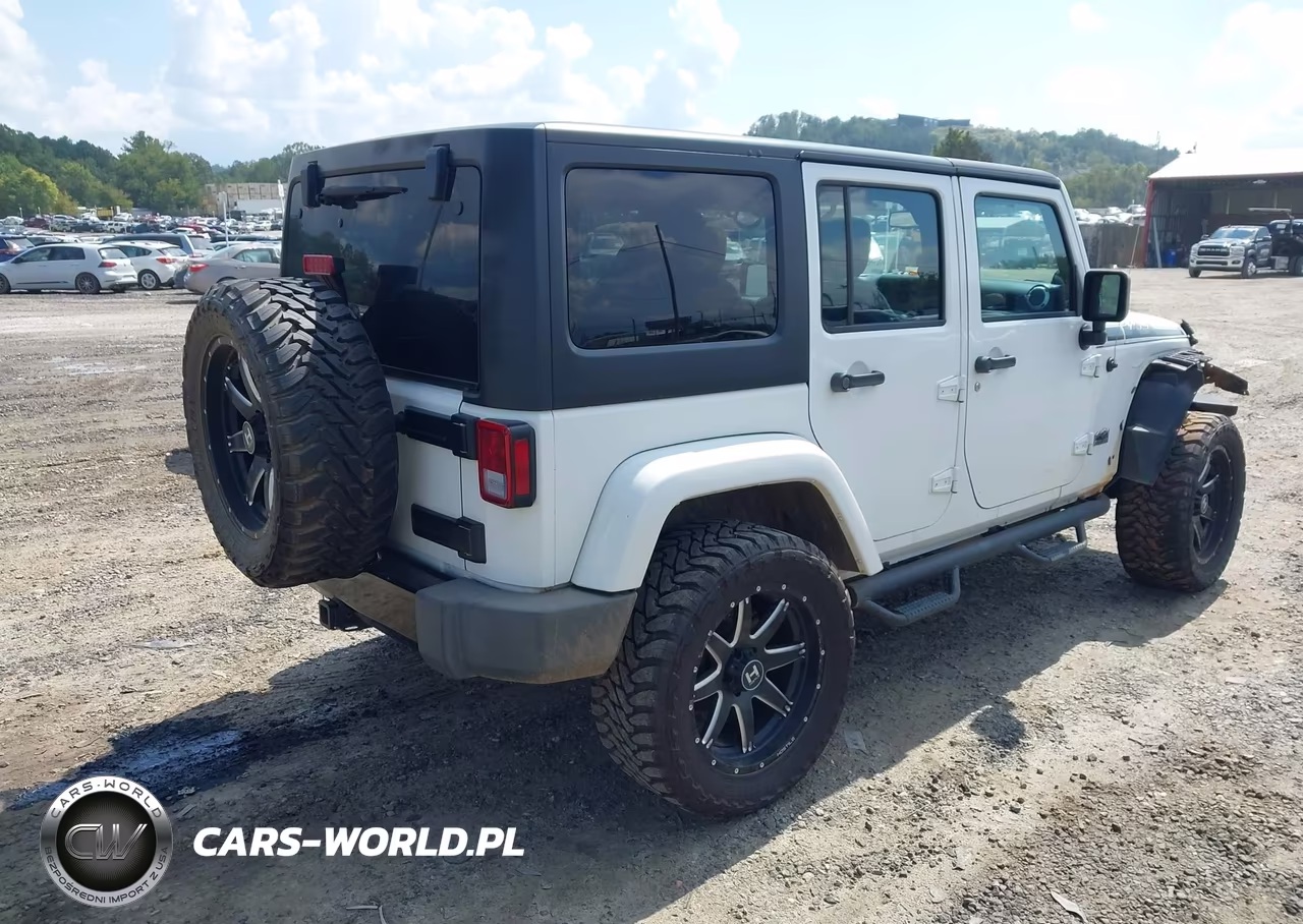 2014 Jeep Wrangler Unlimited Polar Edition VIN:1C4BJWEG9EL200475 - 4