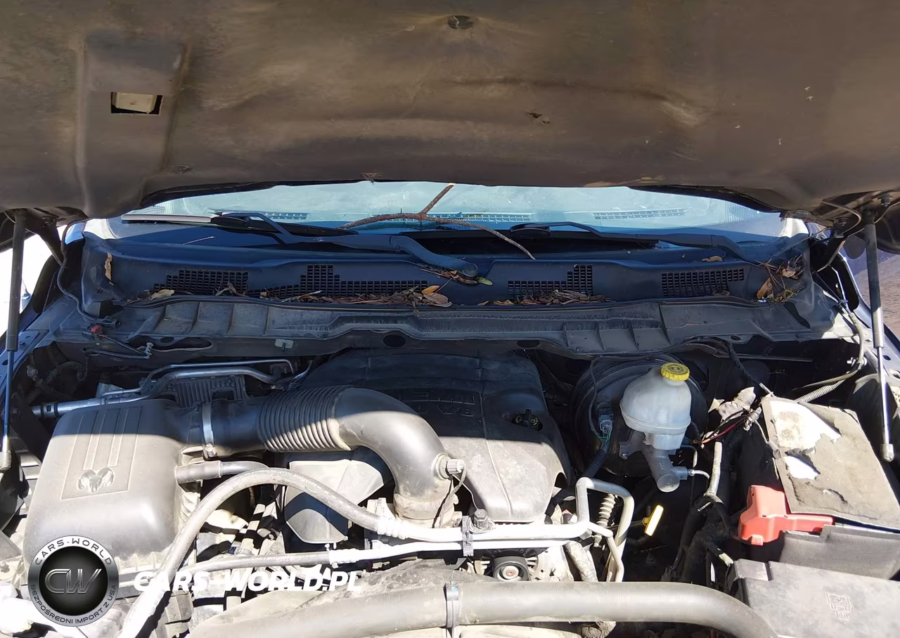 2013 Ram 1500 Laramie VIN:1C6RR7JT9DS702303 - 10