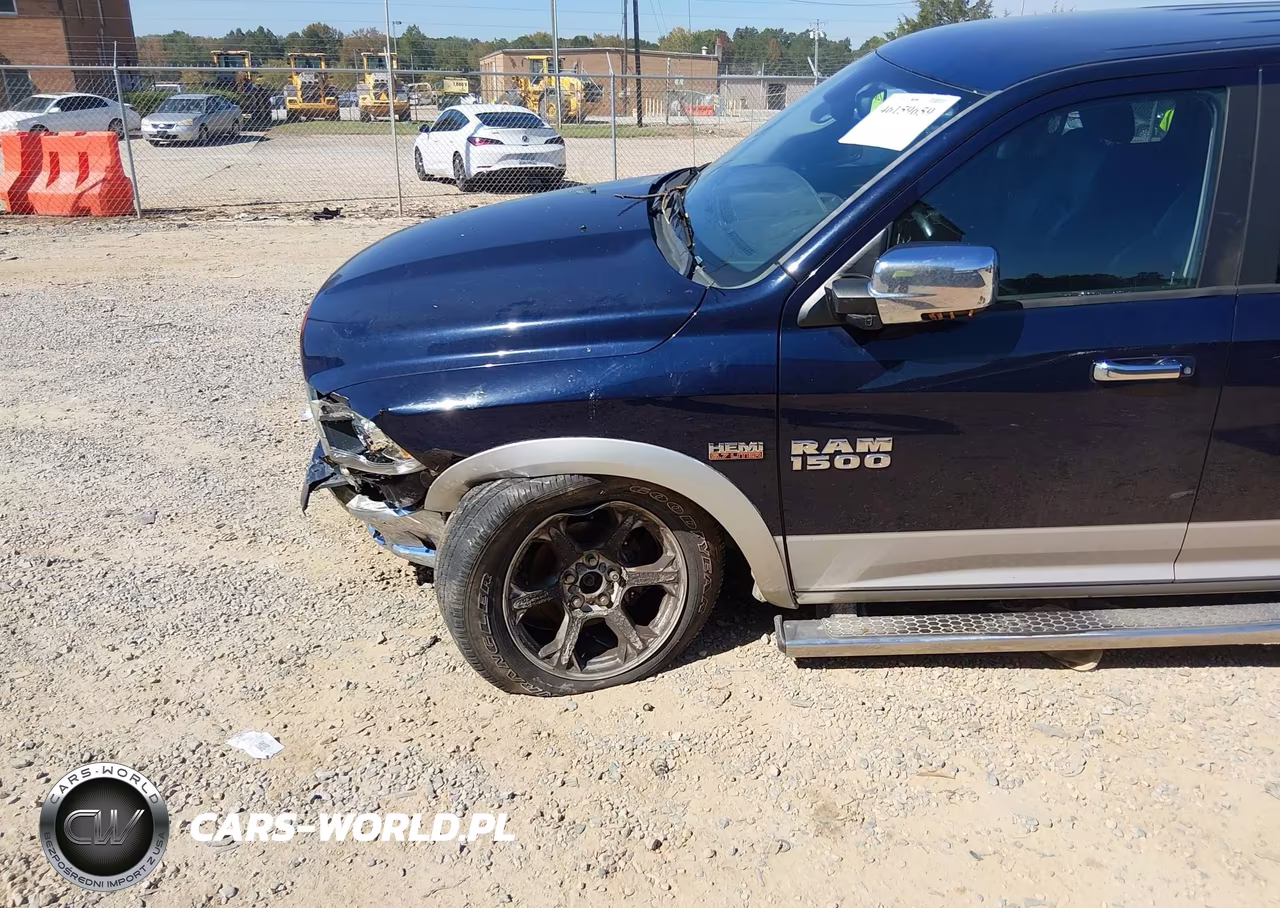 2013 Ram 1500 Laramie VIN:1C6RR7JT9DS702303 - 6