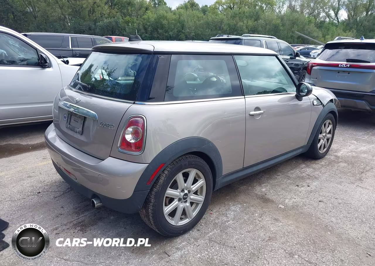 2013 Mini Hardtop Cooper VIN:WMWSU3C58DT692113 - 4