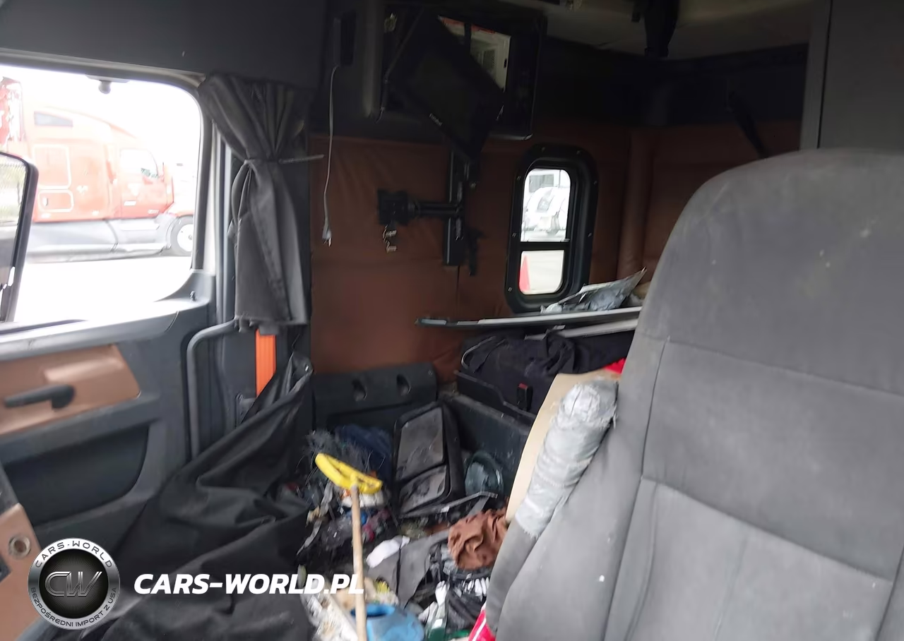 2022 Freightliner New Cascadia 126 VIN:3AKJHHDR8NSNE9206 - 5