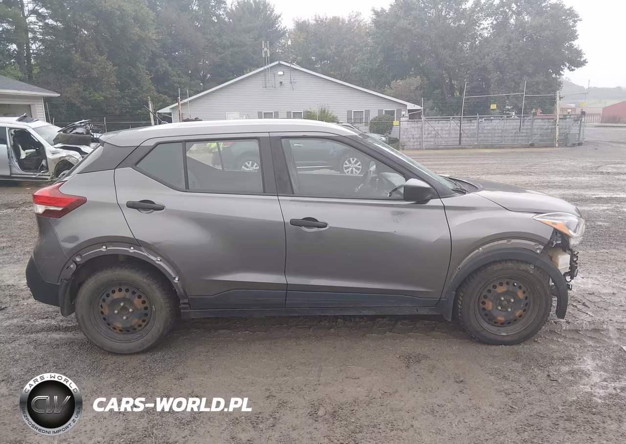 2018 Nissan Kicks S VIN:3N1CP5CU2JL516758 - 14
