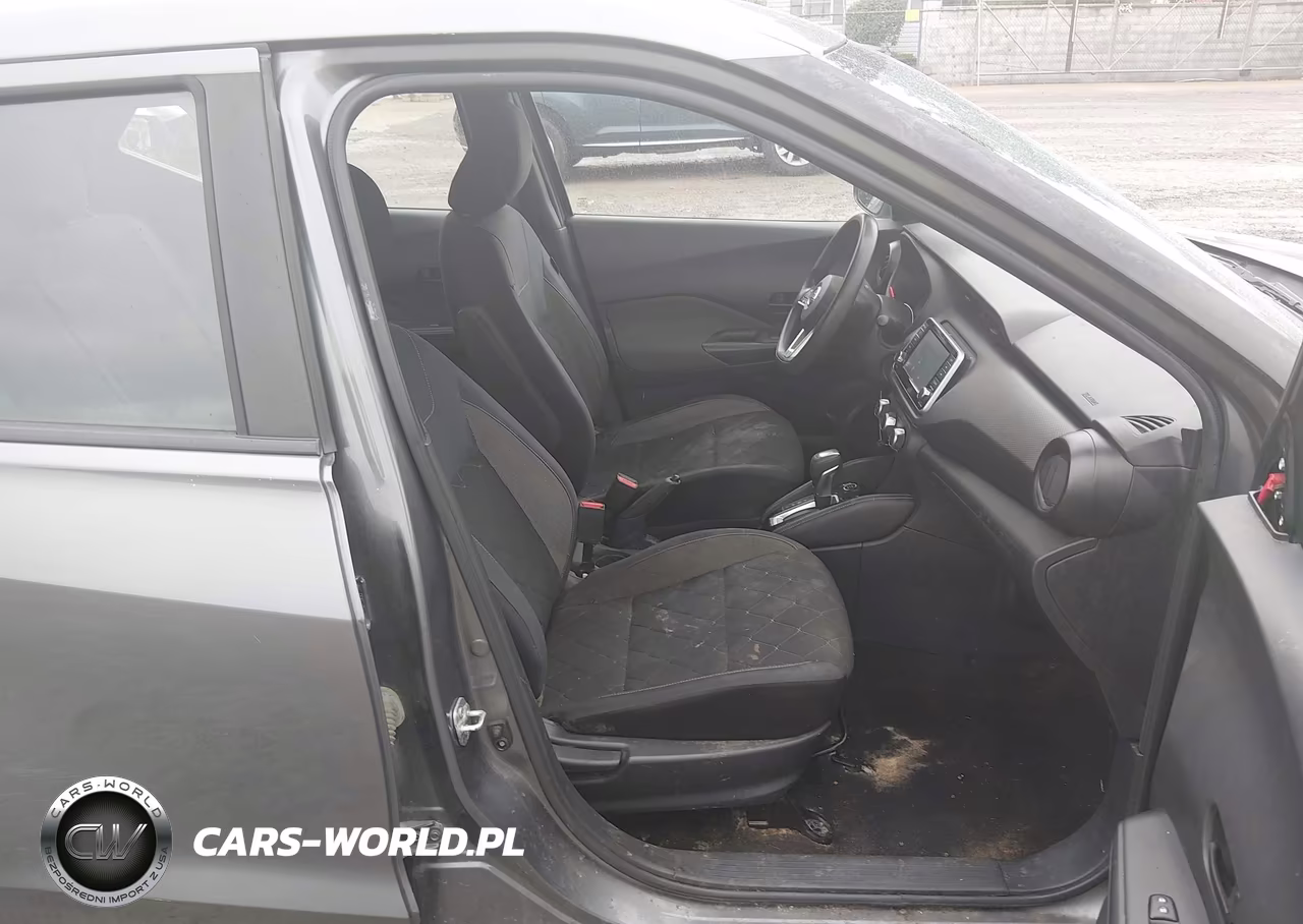 2018 Nissan Kicks S VIN:3N1CP5CU2JL516758 - 5