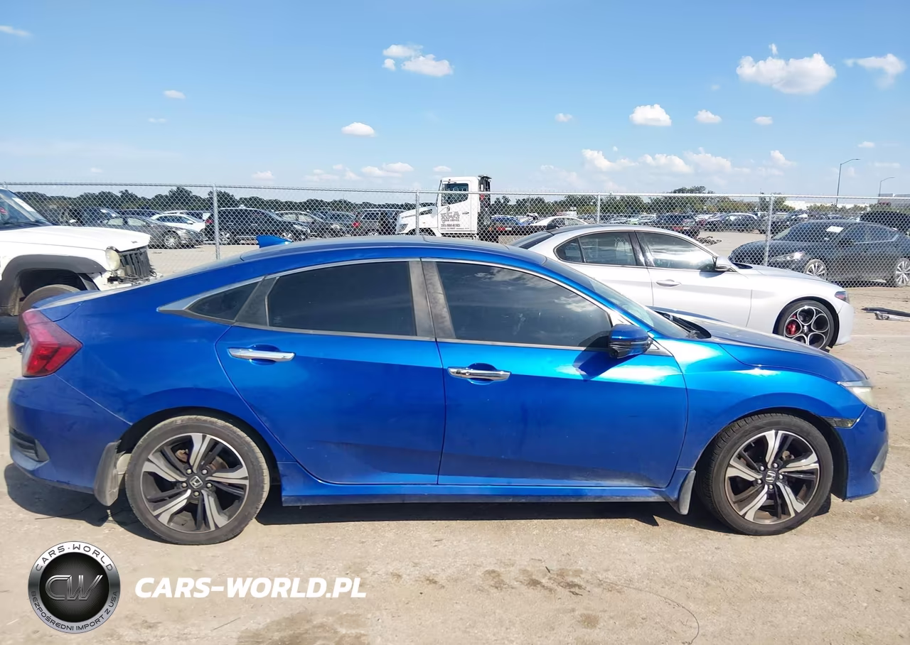 2016 Honda Civic Touring VIN:2HGFC1F95GH643206 - 13