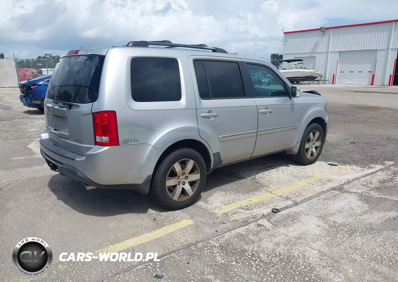 2012 Honda Pilot Touring VIN:5FNYF3H96CB023455 - 4