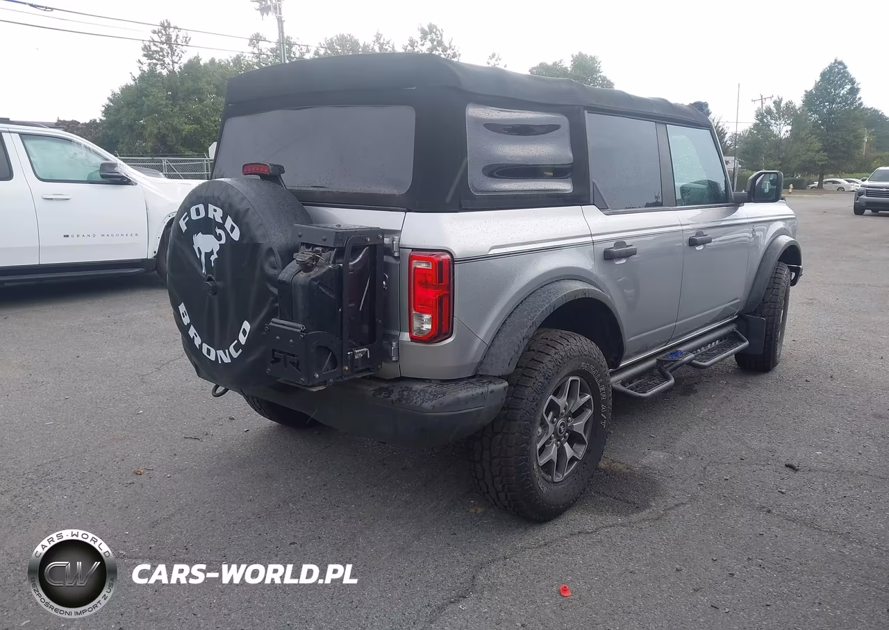 2022 Ford Bronco Black Diamond VIN:1FMDE5BH4NLA78737 - 4