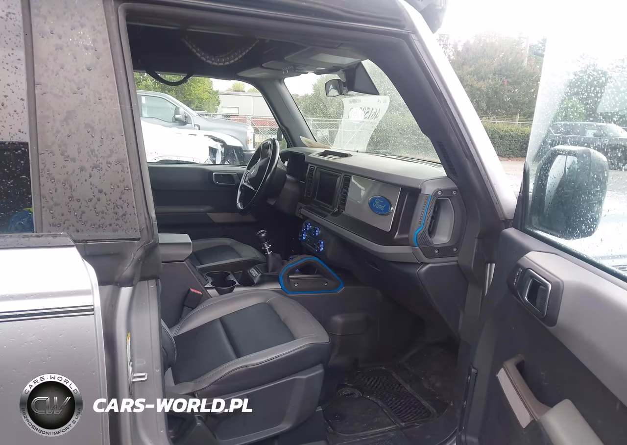 2022 Ford Bronco Black Diamond VIN:1FMDE5BH4NLA78737 - 5