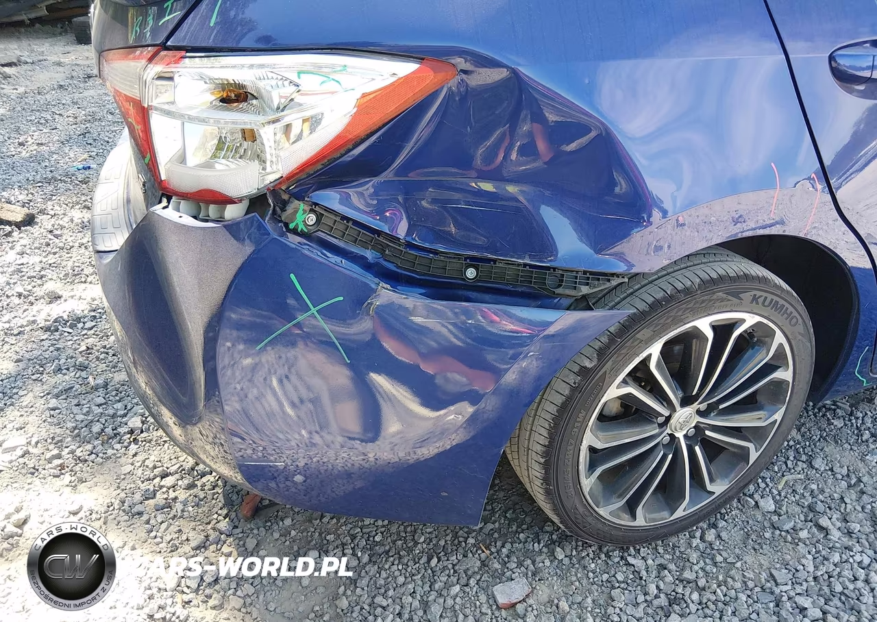 2015 Toyota Corolla S Plus VIN:2T1BURHE9FC424583 - 6