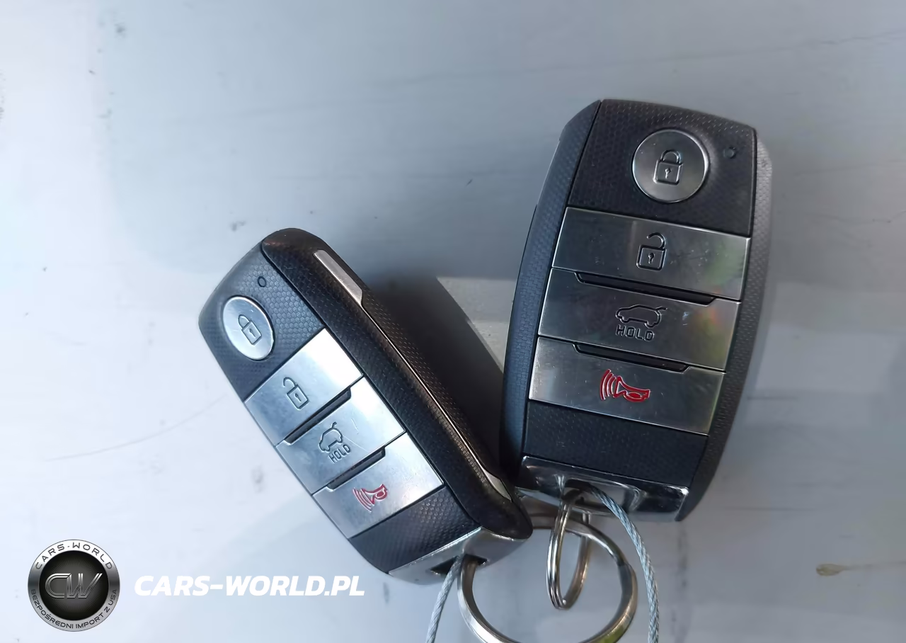 2020 Kia Sorento 3.3L Ex VIN:5XYPHDA57LG695679 - 11