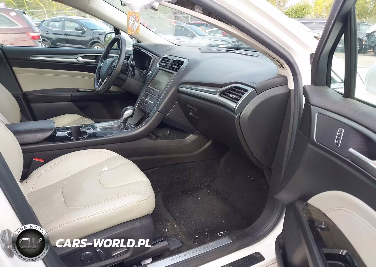 2016 Ford Fusion Titanium VIN:3FA6P0K99GR114676 - 5