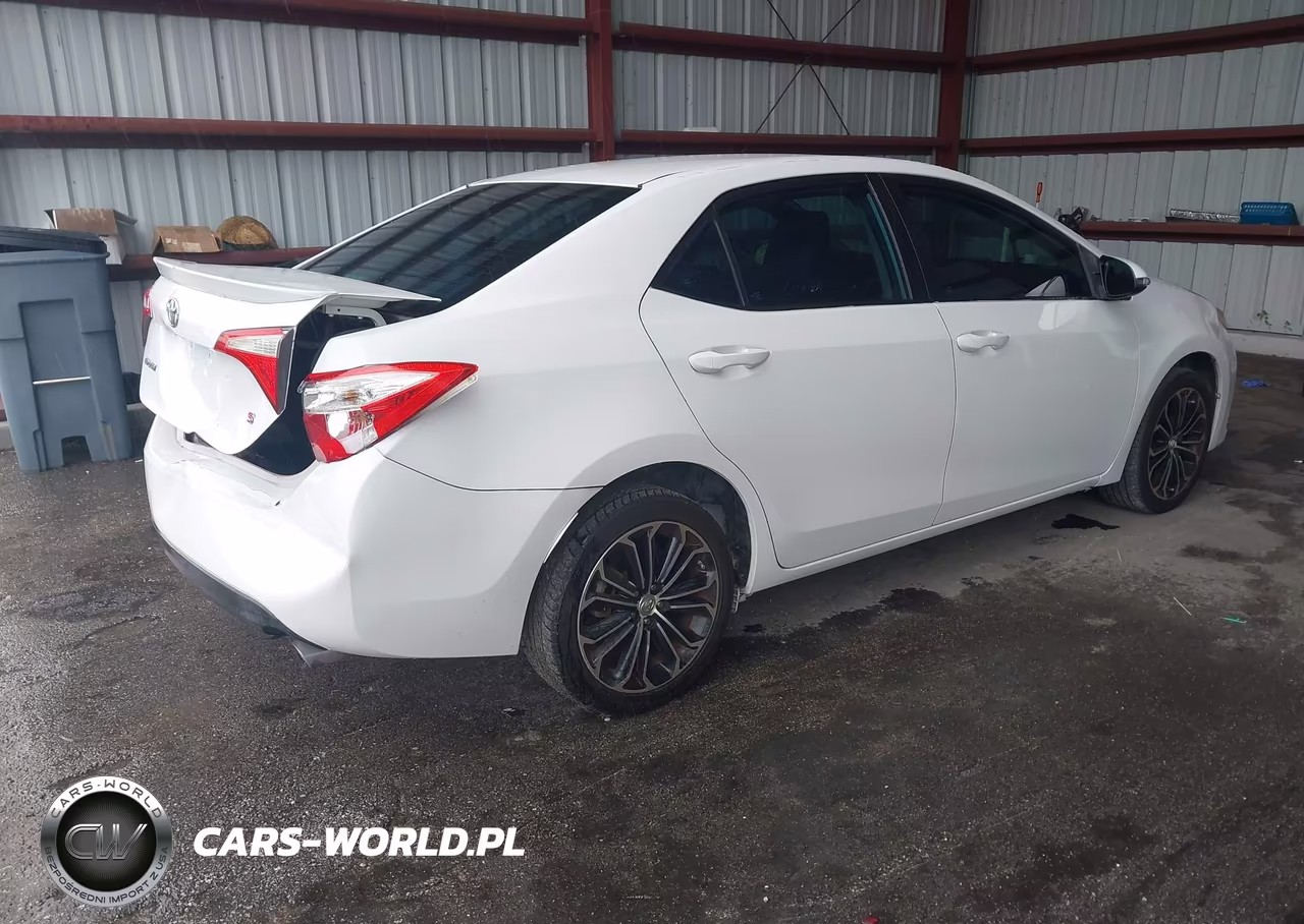 2015 Toyota Corolla S Plus VIN:5YFBURHE8FP231793 - 4