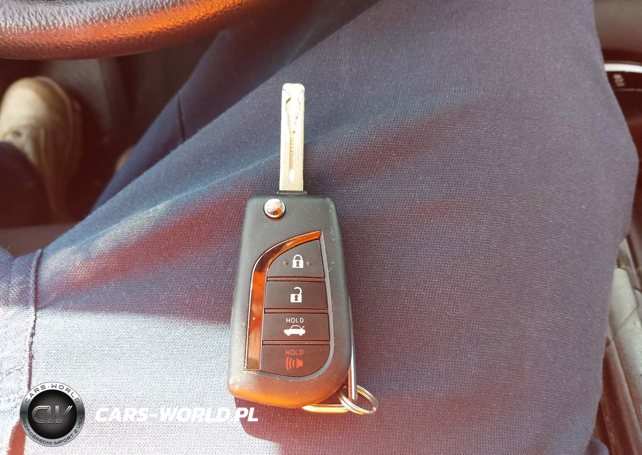 2026 Toyota Corolla Le VIN:5YFB4MDE6TP438820 - 11
