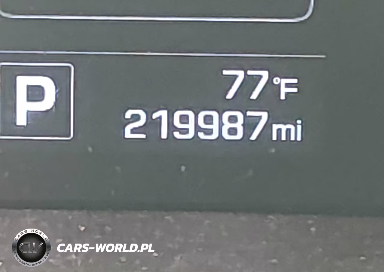 2016 Hyundai Veloster Turbo VIN:KMHTC6AEXGU257926 - 15