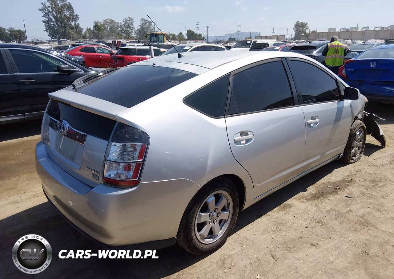 2004 Toyota Prius VIN:JTDKB20U740044777 - 4