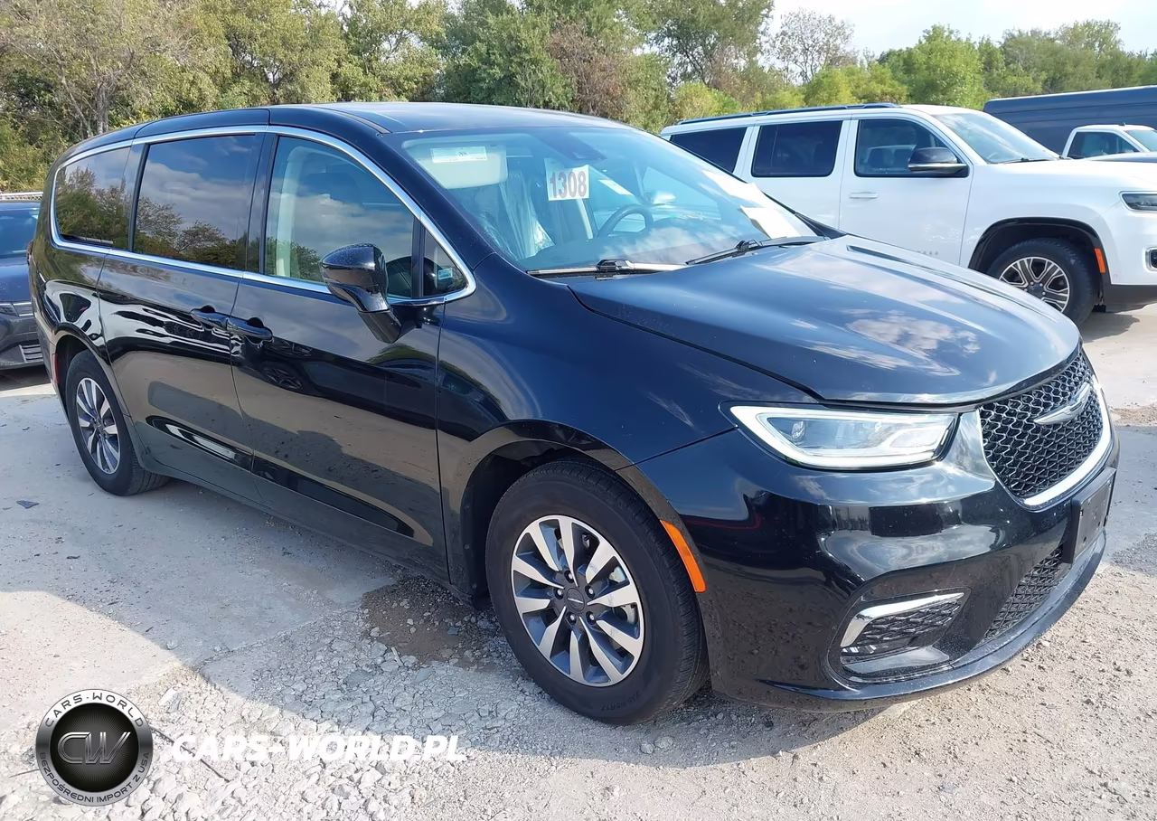 2024 Chrysler Pacifica Hybrid Select