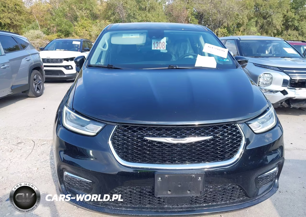2024 Chrysler Pacifica Hybrid Select VIN:2C4RC1S73RR185307 - 12