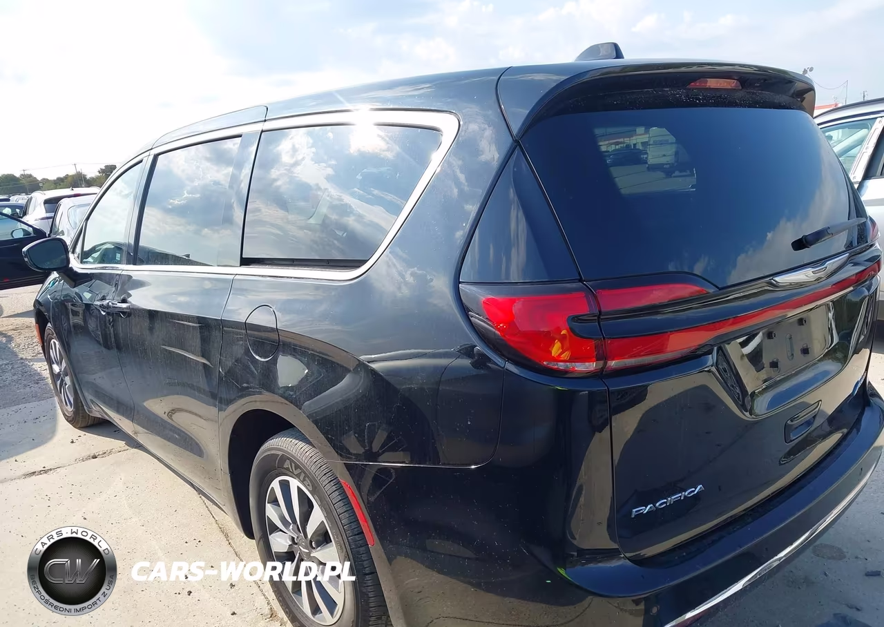 2024 Chrysler Pacifica Hybrid Select VIN:2C4RC1S73RR185307 - 14
