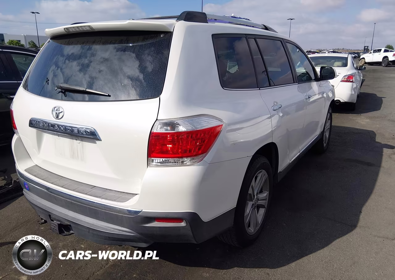 2013 Toyota Highlander Limited V6 VIN:5TDYK3EHXDS101935 - 4