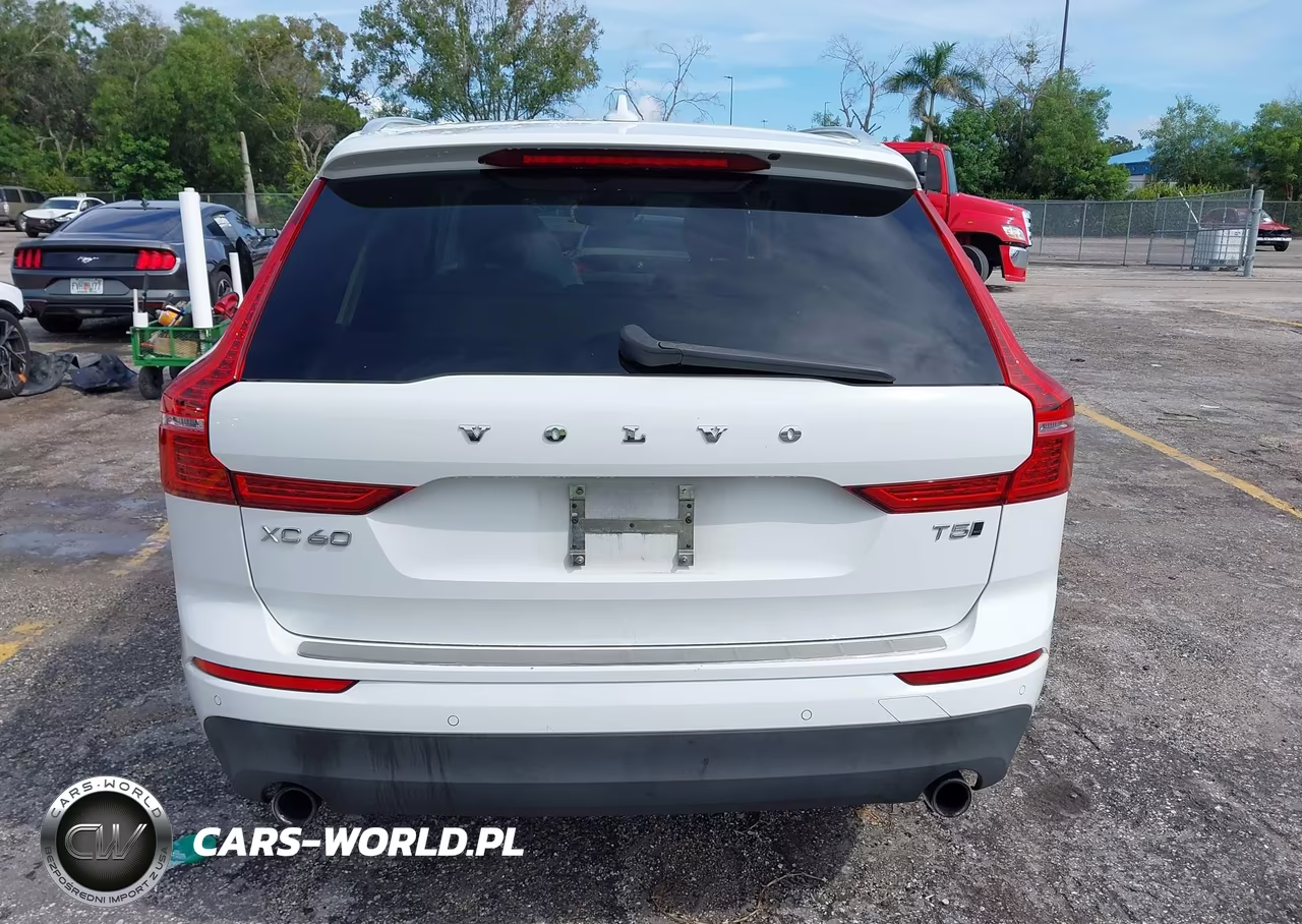 2019 Volvo Xc60 T5 Momentum VIN:LYV102RK1KB308336 - 16