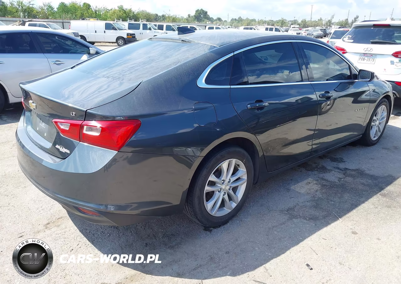2018 Chevrolet Malibu Lt VIN:1G1ZD5ST0JF200402 - 4