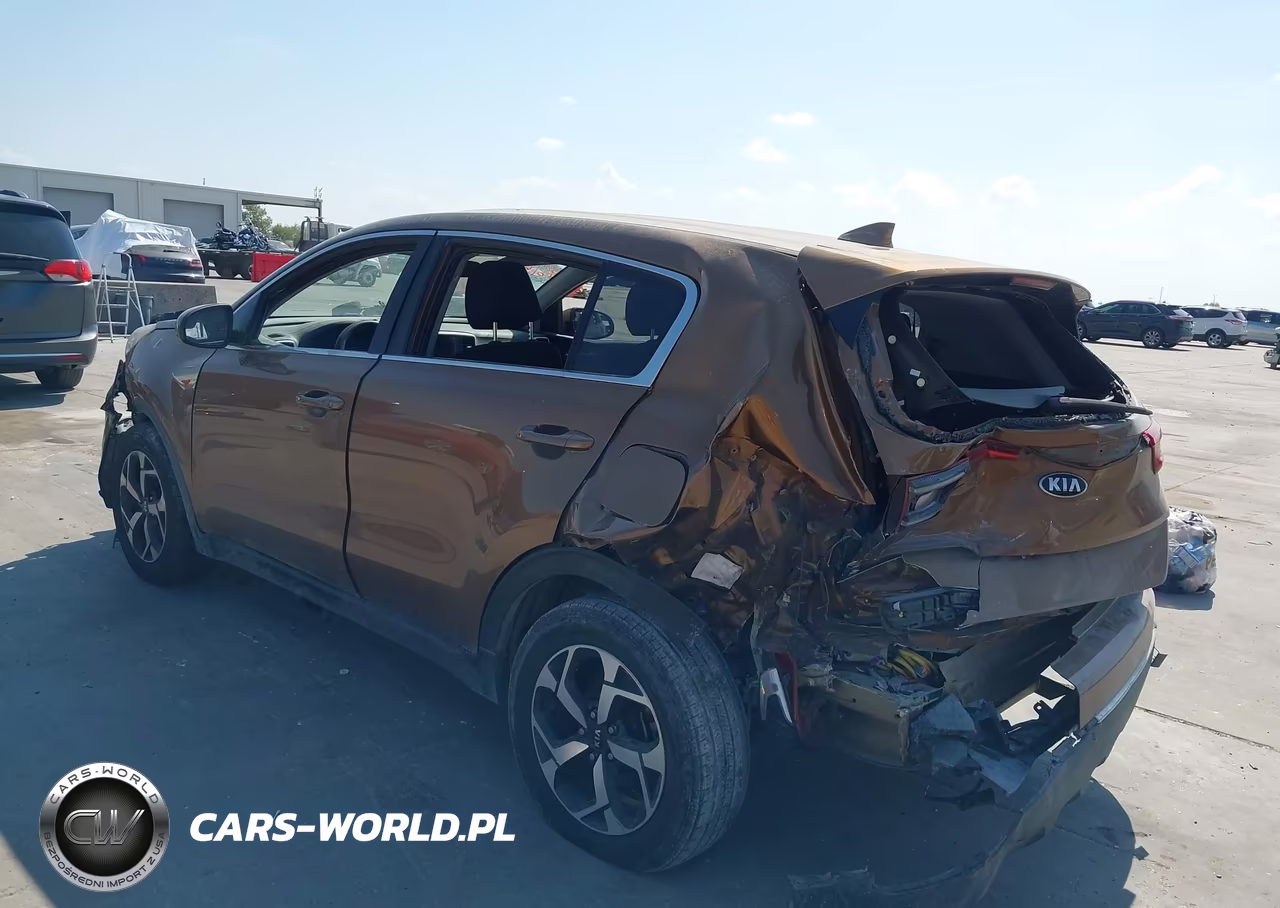 2021 Kia Sportage Lx VIN:KNDPM3AC1M7923033 - 3