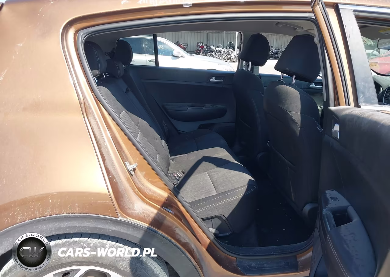 2021 Kia Sportage Lx VIN:KNDPM3AC1M7923033 - 8