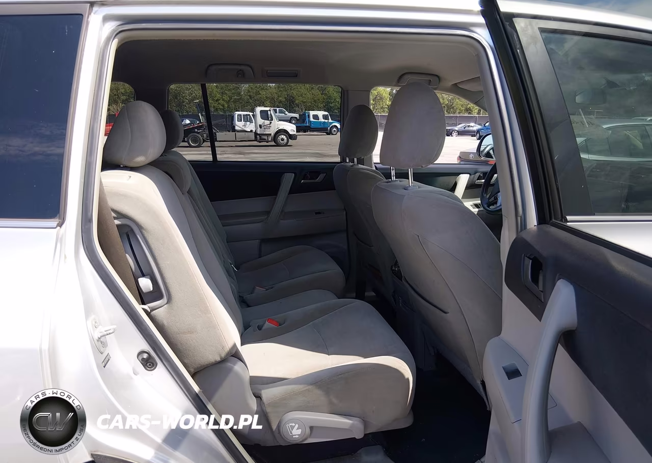 2013 Toyota Highlander Base Plus VIN:5TDZA3EH6DS044852 - 8