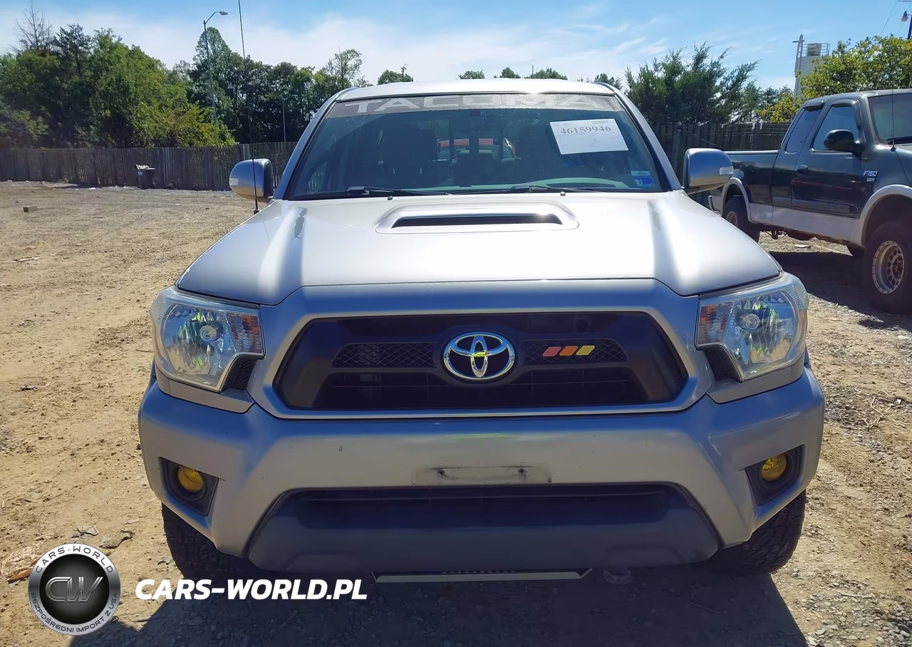 2015 Toyota Tacoma Base V6 VIN:3TMMU4FN4FM087388 - 12