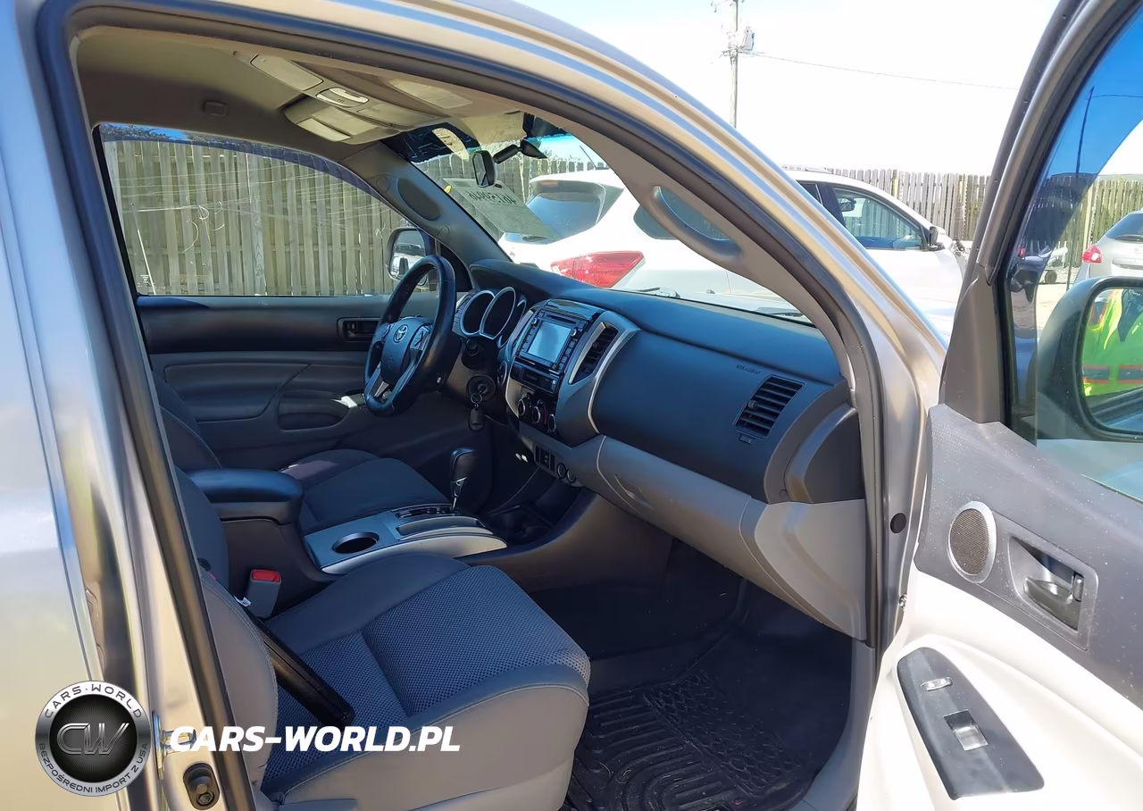 2015 Toyota Tacoma Base V6 VIN:3TMMU4FN4FM087388 - 5