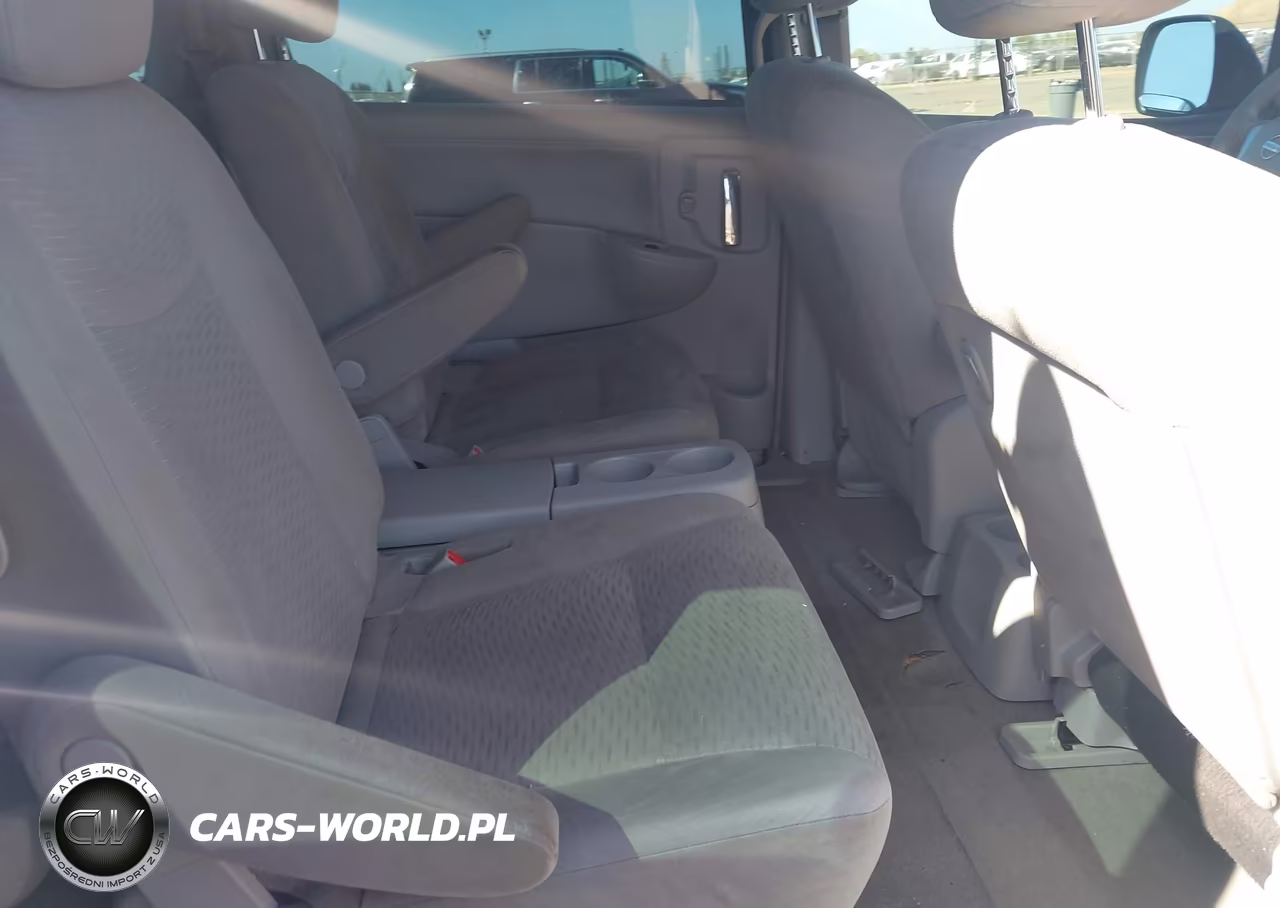 2014 Nissan Quest S VIN:JN8AE2KP7E9102723 - 8