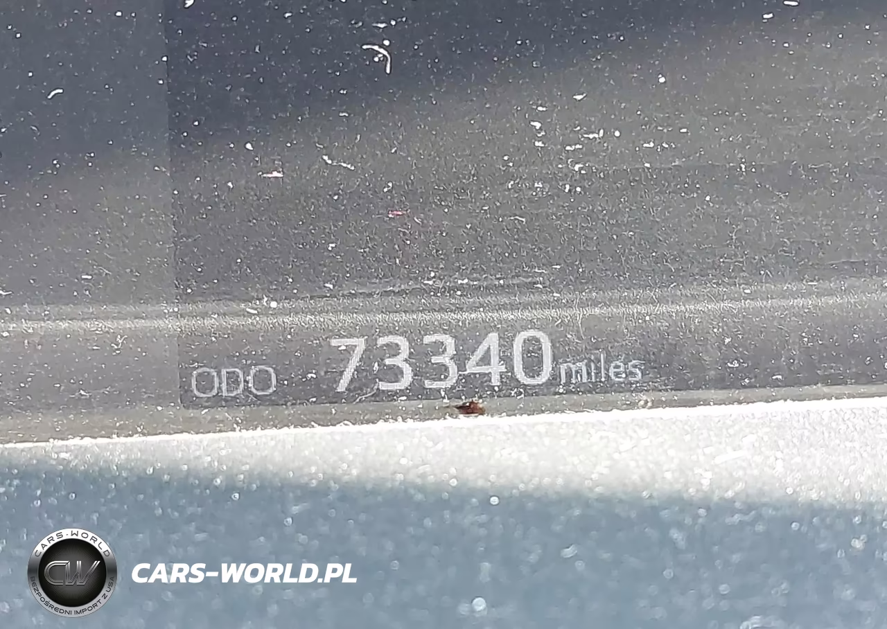 2018 Toyota Prius Two VIN:JTDKBRFUXJ3065245 - 15