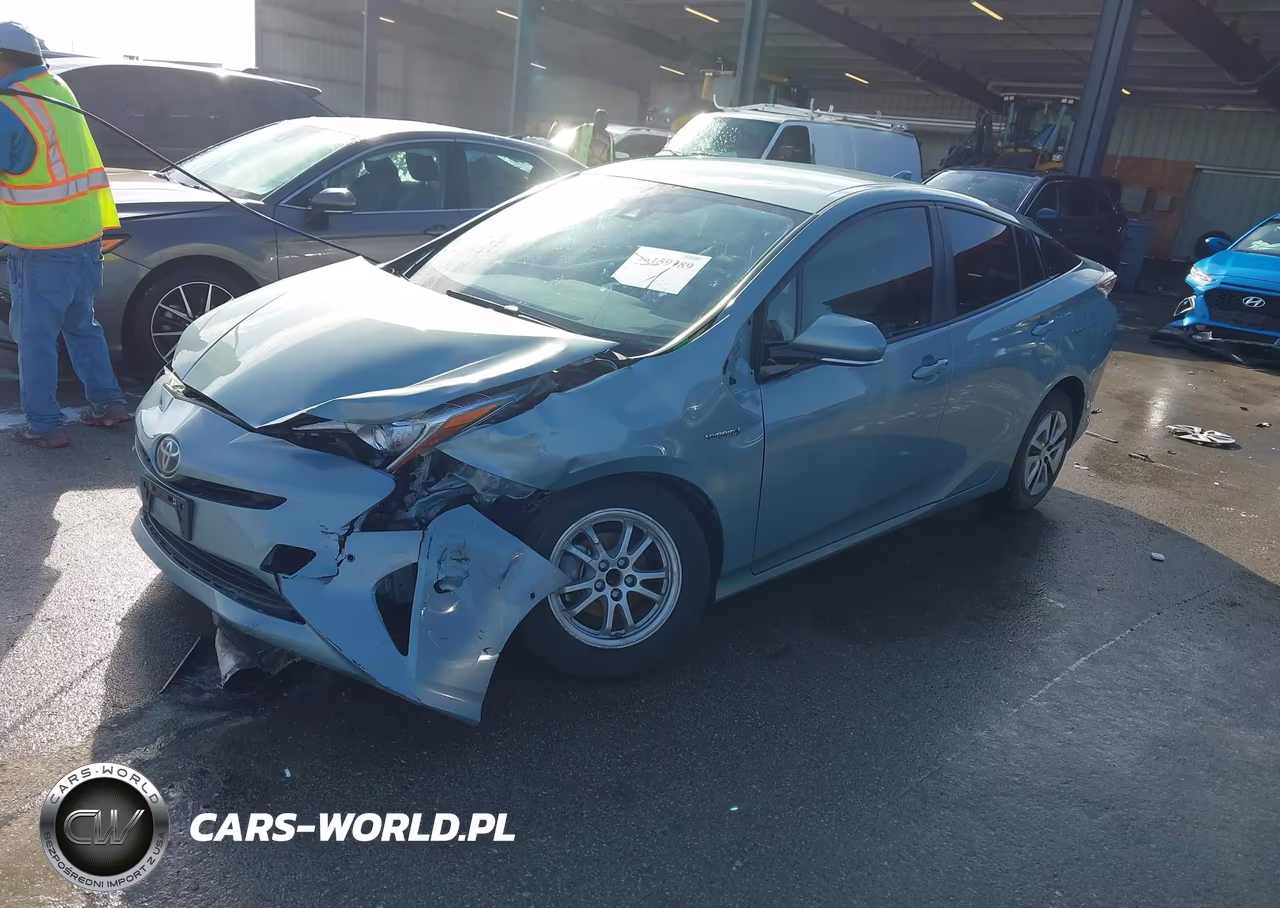 2018 Toyota Prius Two VIN:JTDKBRFUXJ3065245 - 2