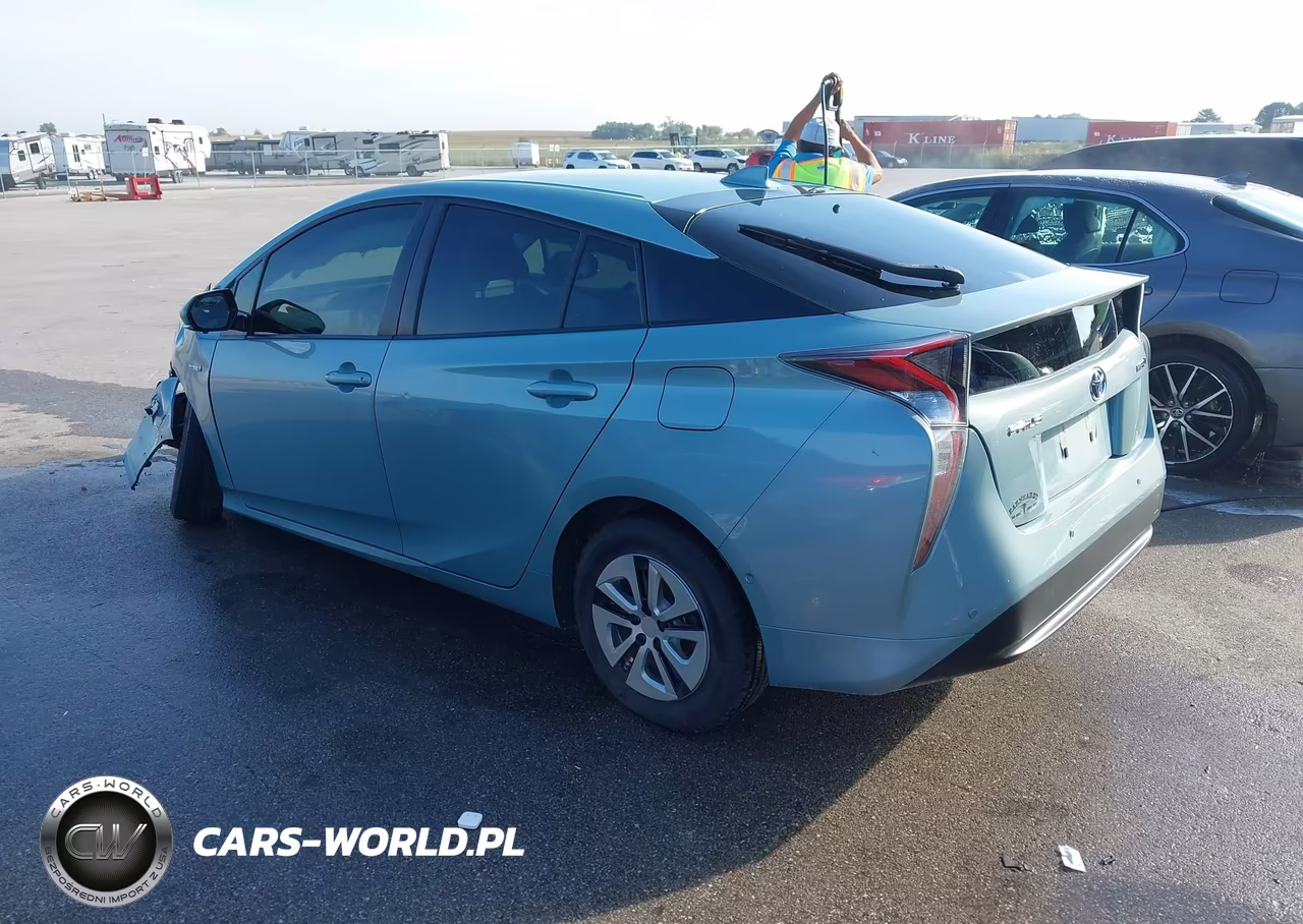 2018 Toyota Prius Two VIN:JTDKBRFUXJ3065245 - 3