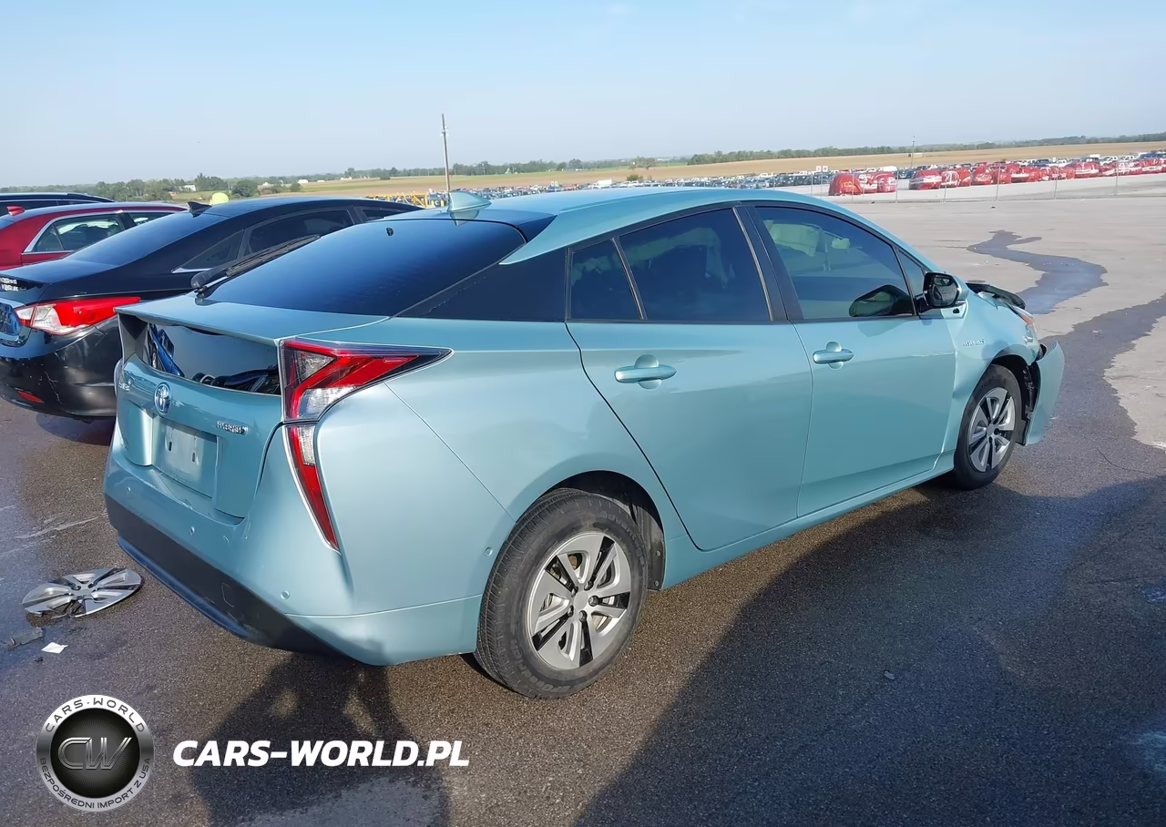 2018 Toyota Prius Two VIN:JTDKBRFUXJ3065245 - 4