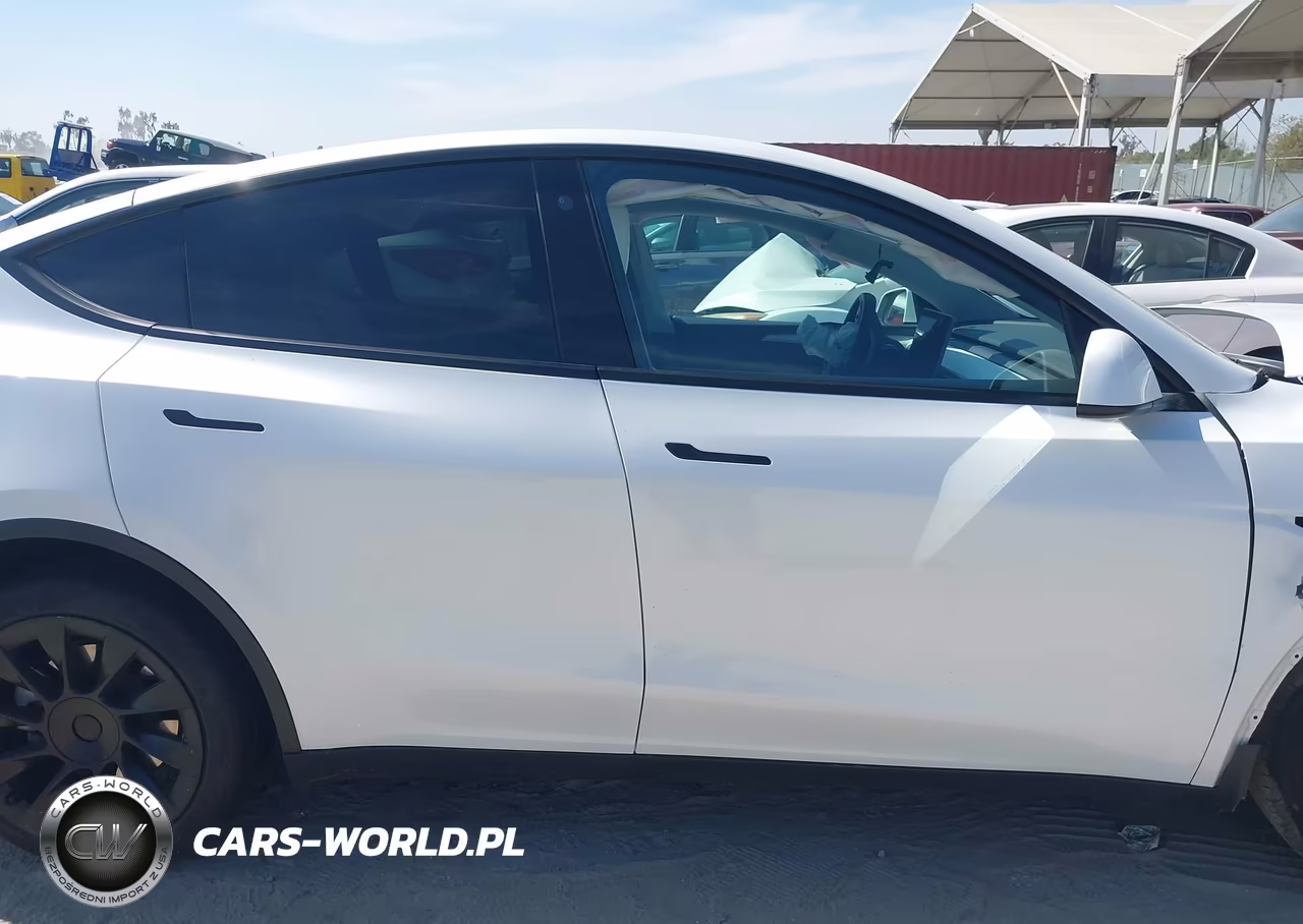 2023 Tesla Model Y Awd-Long Range Dual Motor All-Wheel Drive VIN:7SAYGDEE8PA106055 - 14