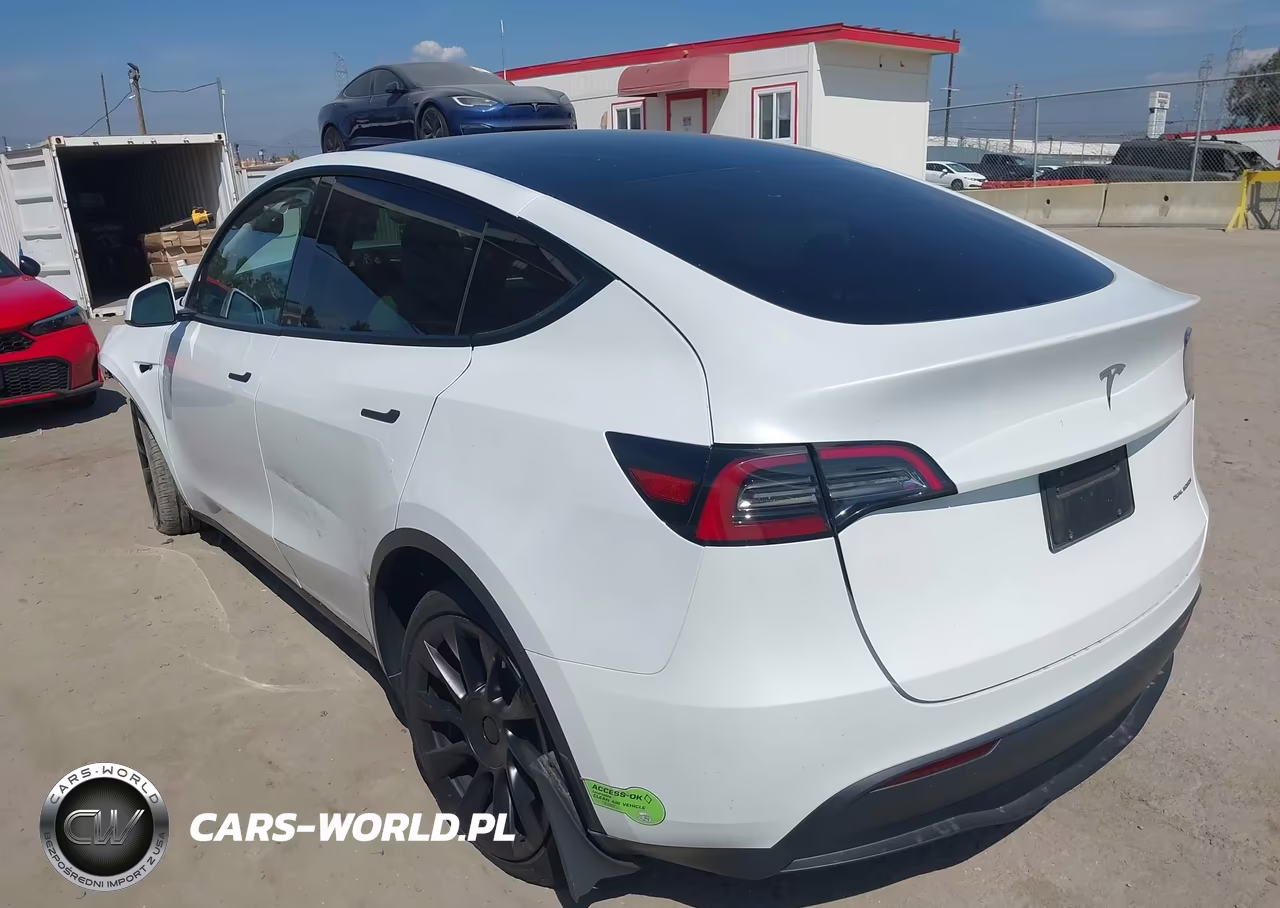 2023 Tesla Model Y Awd-Long Range Dual Motor All-Wheel Drive VIN:7SAYGDEE8PA106055 - 3