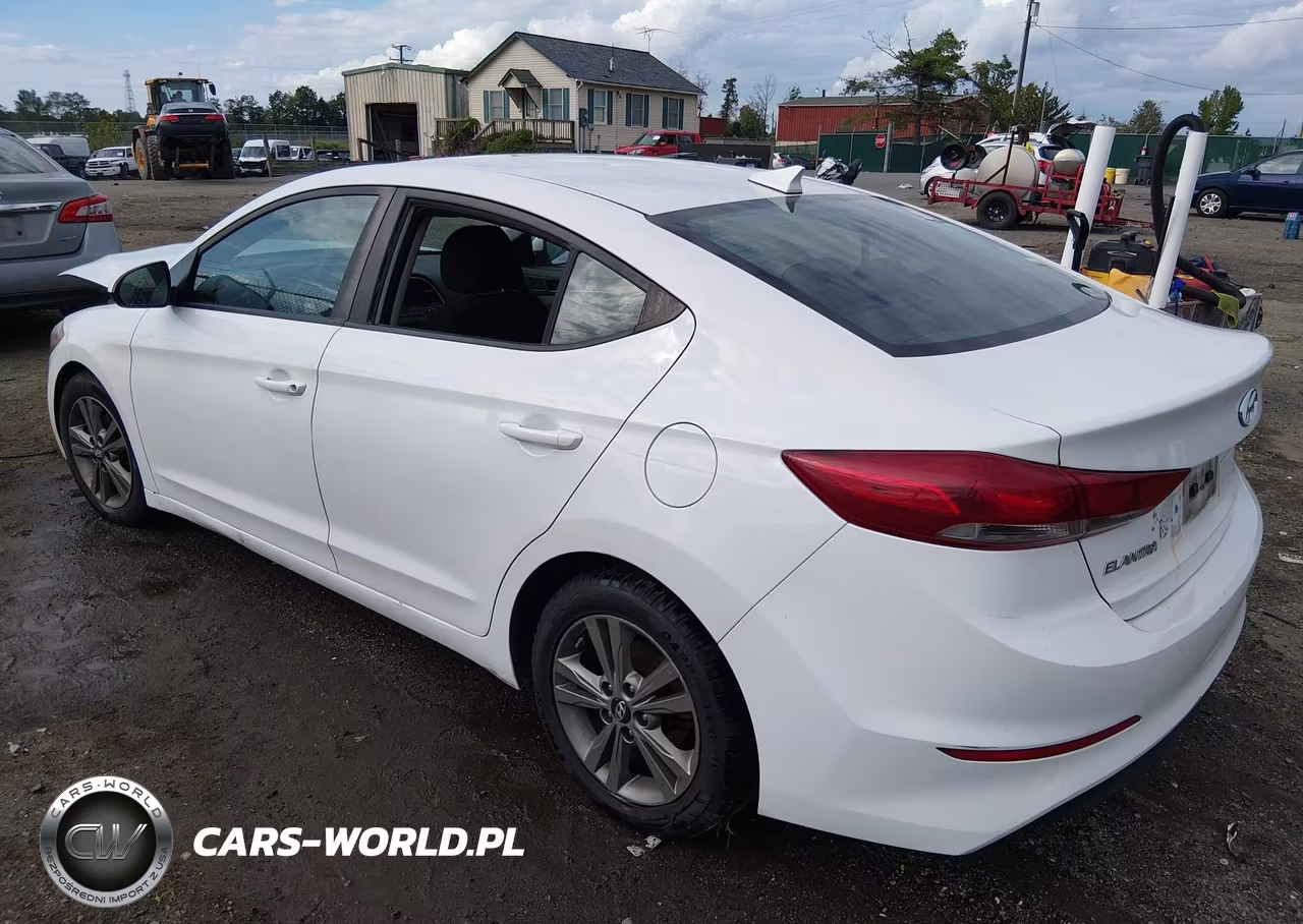 2018 Hyundai Elantra Sel VIN:5NPD84LF7JH294941 - 3