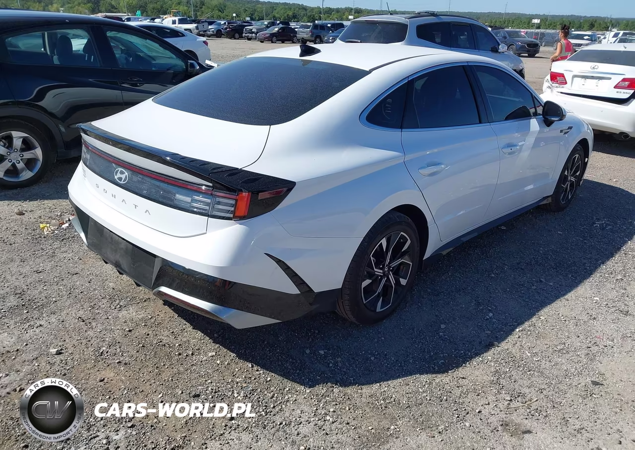 2025 Hyundai Sonata Sel VIN:KMHL64JA3SA437476 - 4