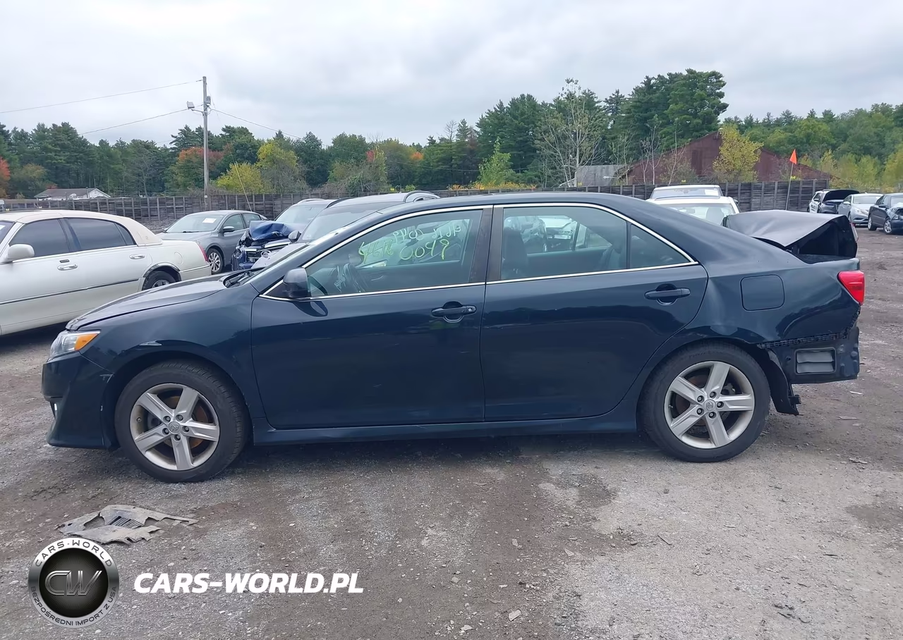 2014 Toyota Camry Se VIN:4T1BF1FKXEU390347 - 15