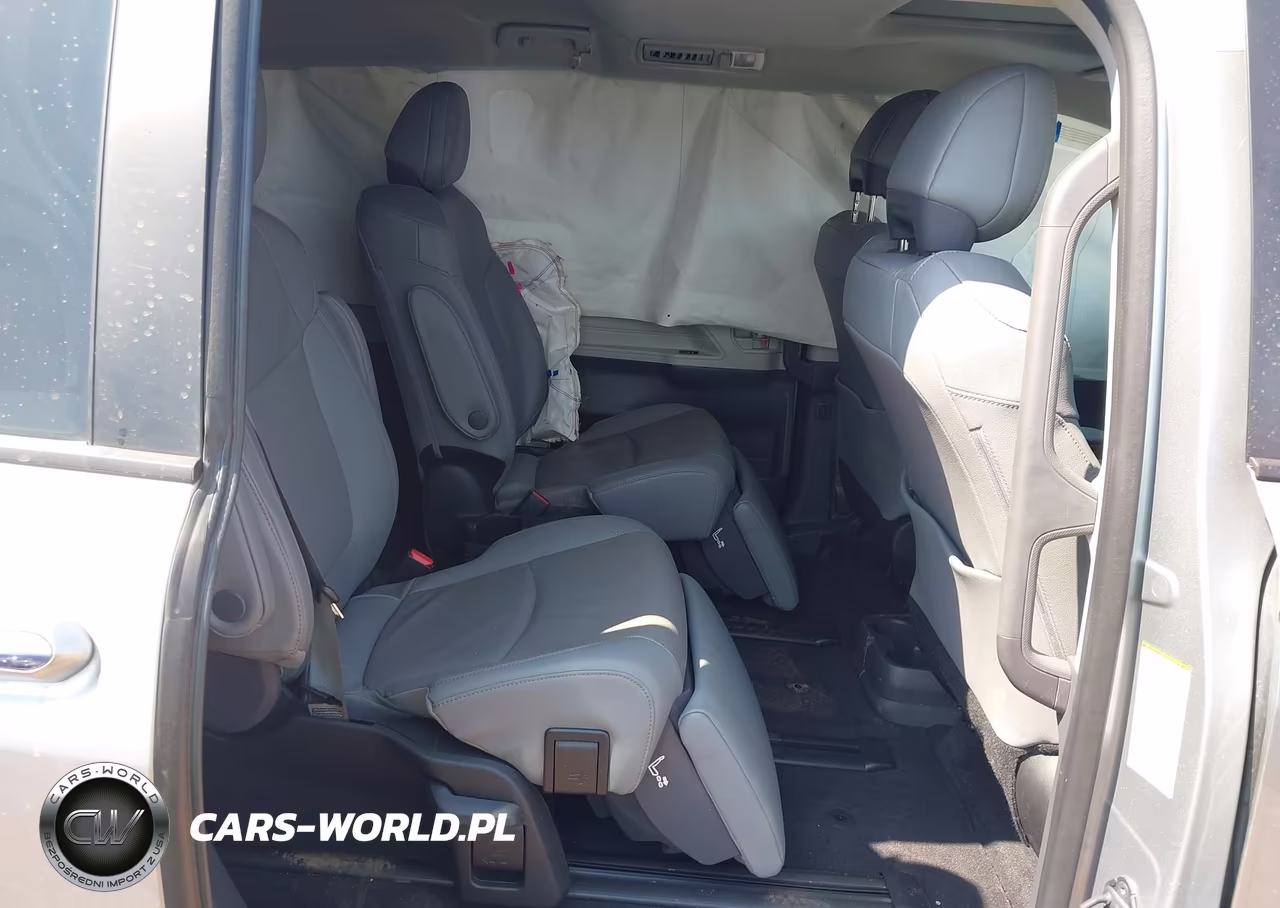 2024 Toyota Sienna Limited VIN:5TDZRKEC0RS217392 - 8